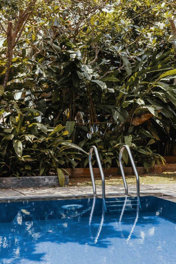 Villa Republic, Bentota Алутгама Екстериор снимка